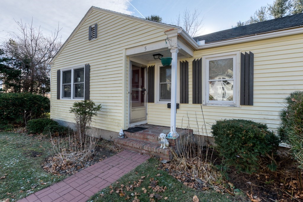 5 Sherwood Road Worcester, MA 01602 - Photo 5 of 40