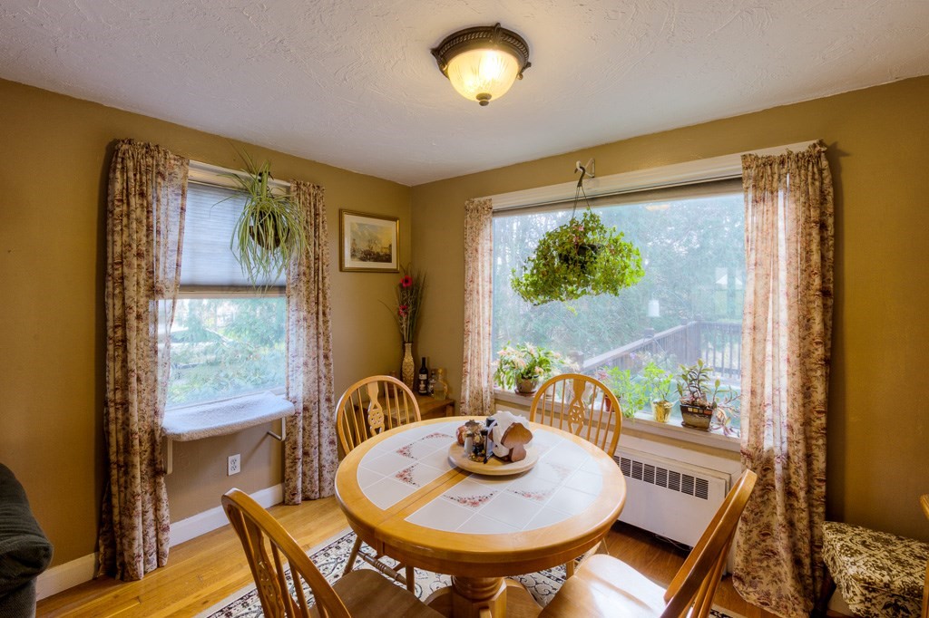 5 Sherwood Road Worcester, MA 01602 - Photo 7 of 40