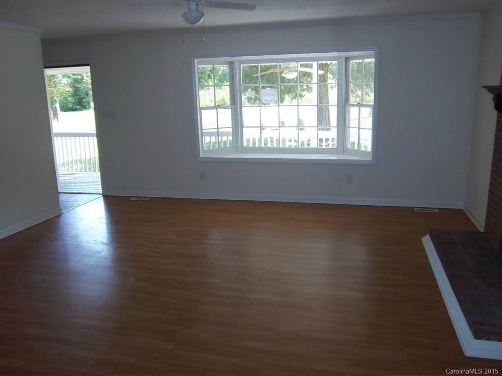 8500 Starnes Randall Road Charlotte, NC 28215 - Photo 3 of 14 Gallery Image 3