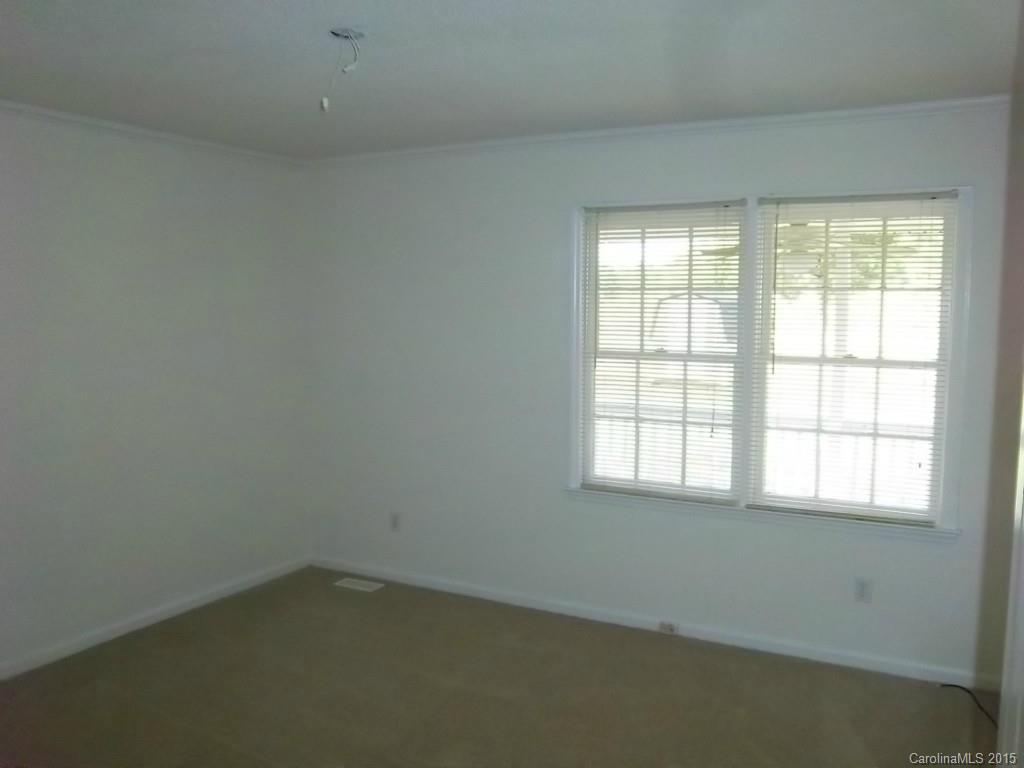 8500 Starnes Randall Road Charlotte, NC 28215 - Photo 7 of 14 Gallery Image 7