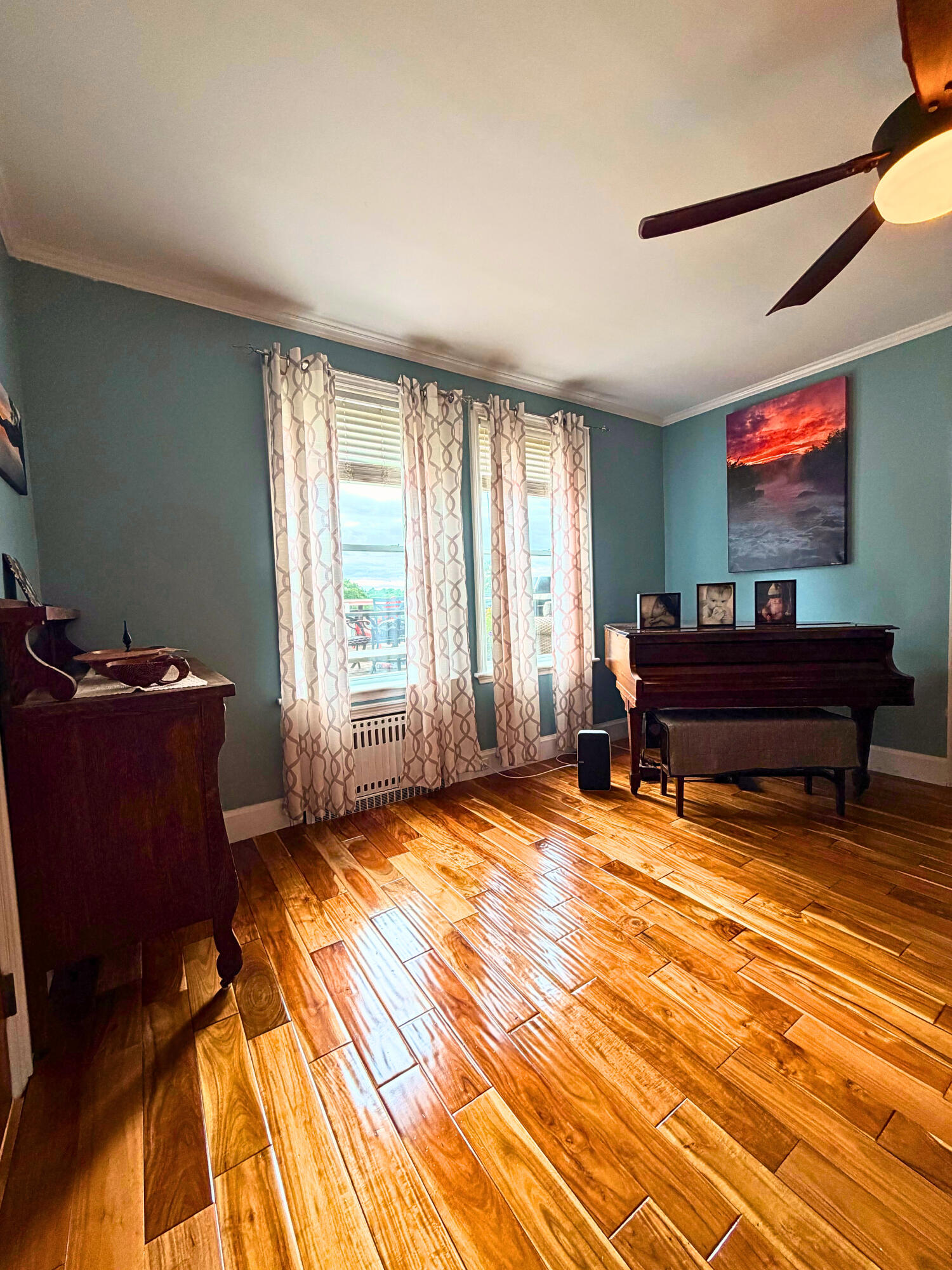 715 River Road Orrington, ME 04474 - Photo 10 of 29 Living Room