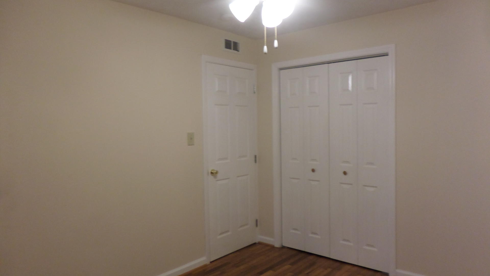 329 East Fairview Road Oak Ridge, TN 37830 - Photo 11 of 21 Bedroom 3