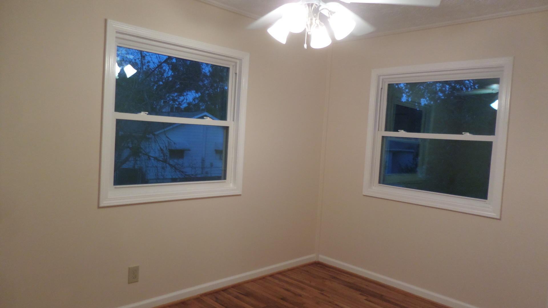 329 East Fairview Road Oak Ridge, TN 37830 - Photo 12 of 21 Bedroom 3