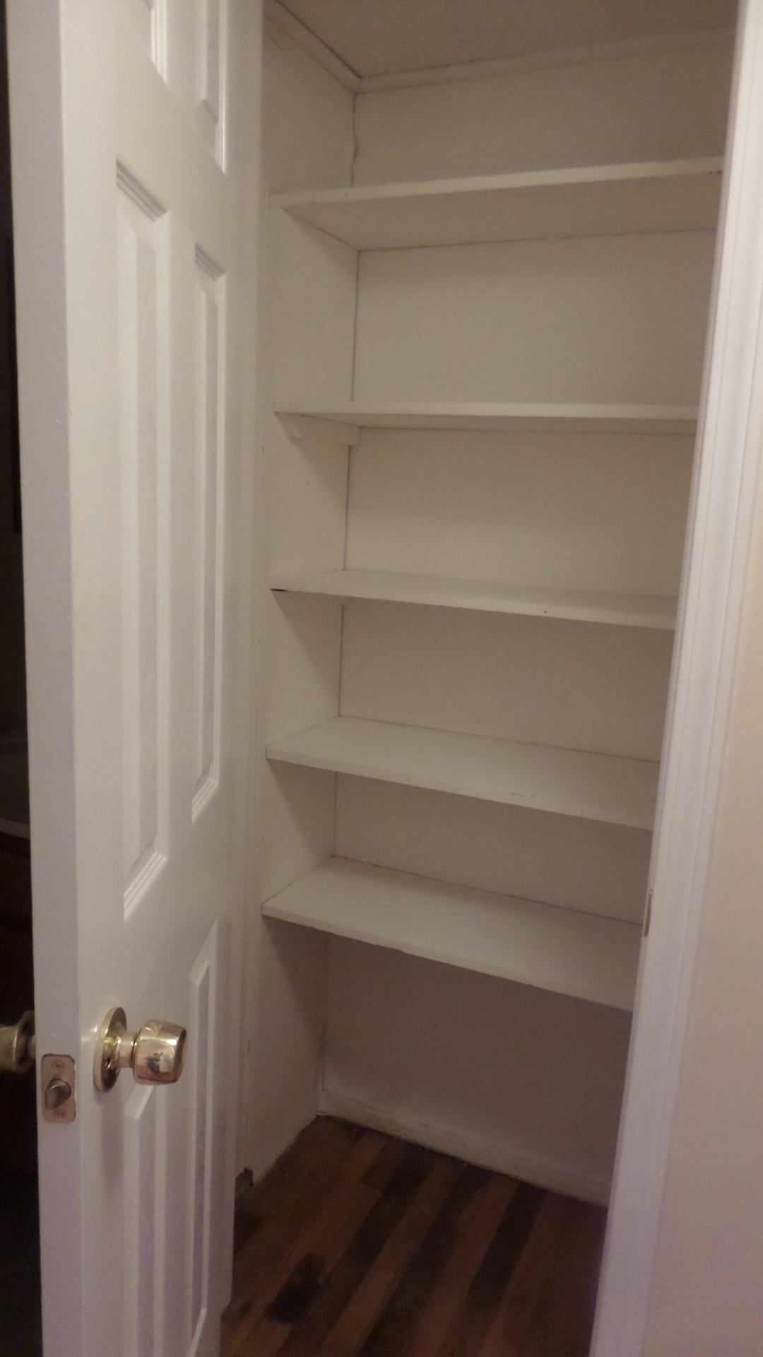 329 East Fairview Road Oak Ridge, TN 37830 - Photo 13 of 21 Closet