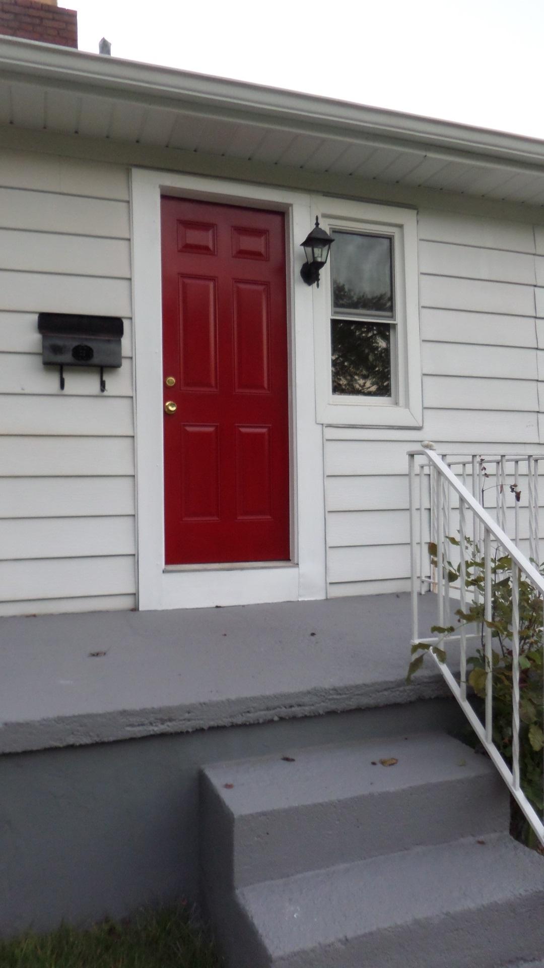 329 East Fairview Road Oak Ridge, TN 37830 - Photo 16 of 21 Front Door