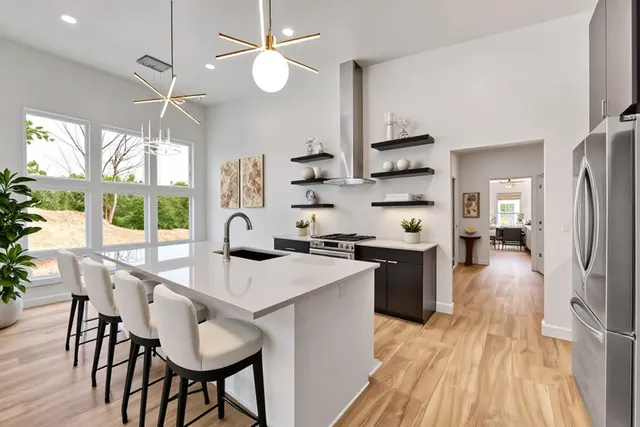 $669,900 | 3644 East Hank Avenue, De Pere, WI 54115