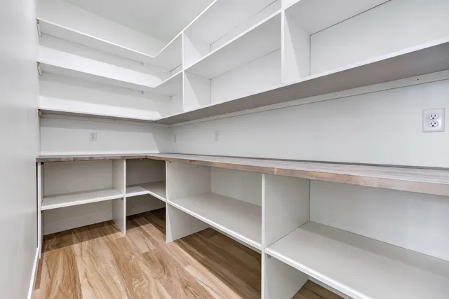 $669,900 | 3644 East Hank Avenue, De Pere, WI 54115