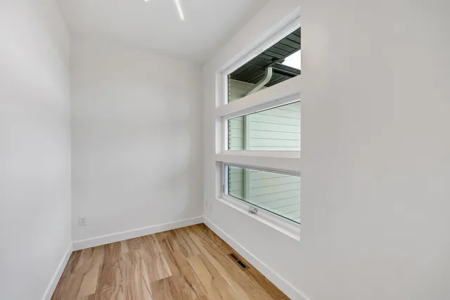 $669,900 | 3644 East Hank Avenue, De Pere, WI 54115