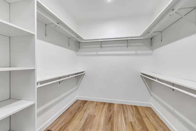 $669,900 | 3644 East Hank Avenue, De Pere, WI 54115