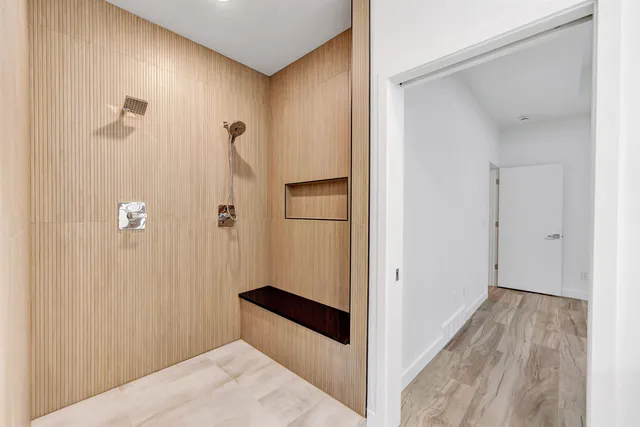 $669,900 | 3644 East Hank Avenue, De Pere, WI 54115