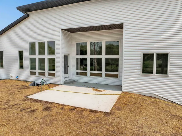 $669,900 | 3644 East Hank Avenue, De Pere, WI 54115