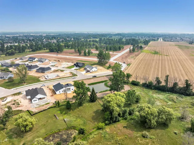 $669,900 | 3644 East Hank Avenue, De Pere, WI 54115