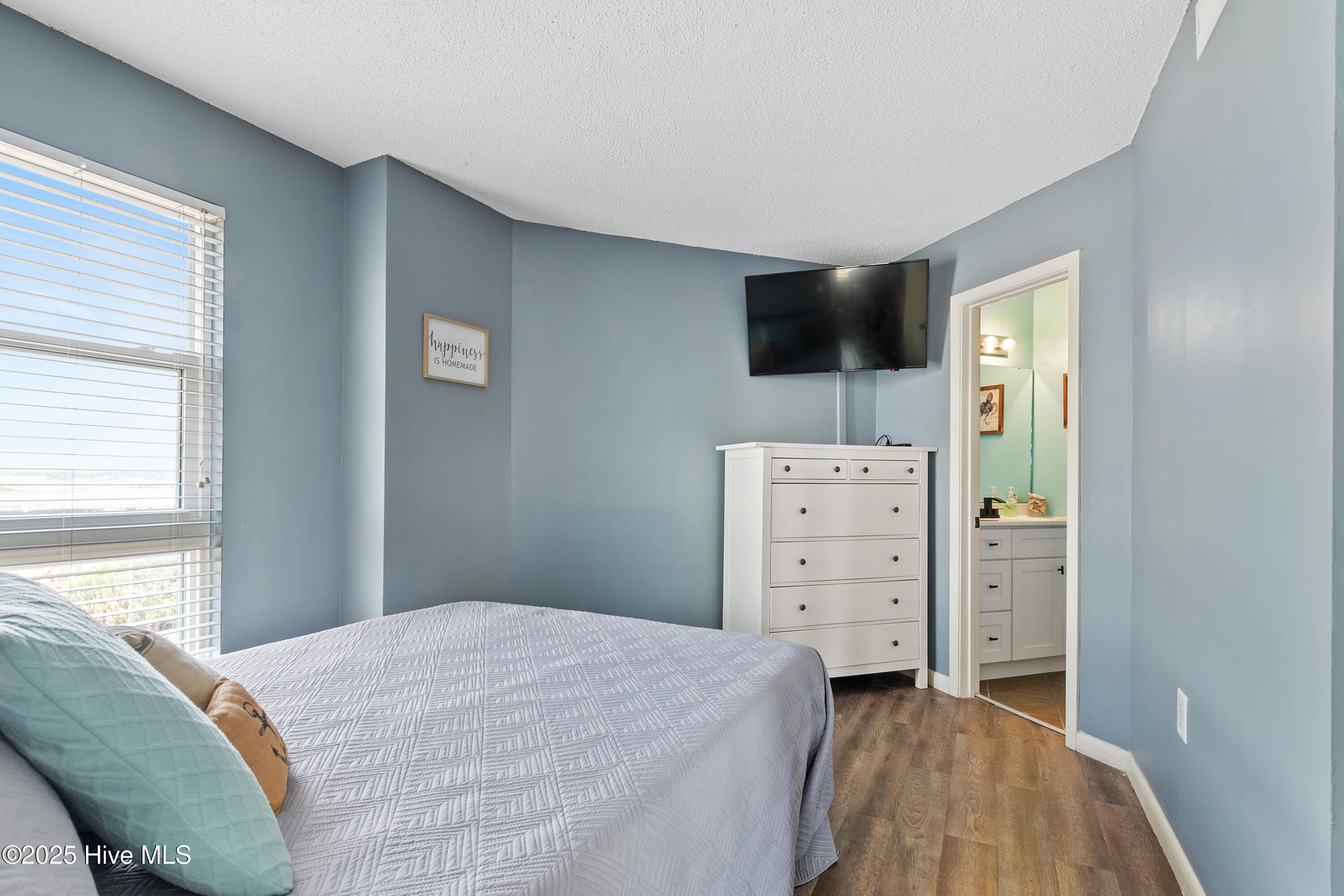 2000 New River Inlet Road, Unit 2501 North Topsail Beach, NC 28460 - Photo 17 of 21 DSC_4772