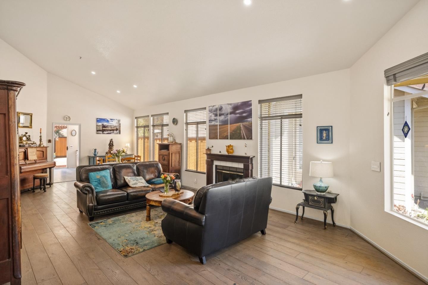 21012 Country Park Road Salinas, CA 93908 - Photo 2 of 35