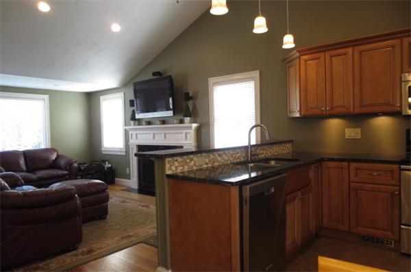 35 Long Hill Road Ashland, MA 01721 - Photo 7 of 13 Gallery Image 7