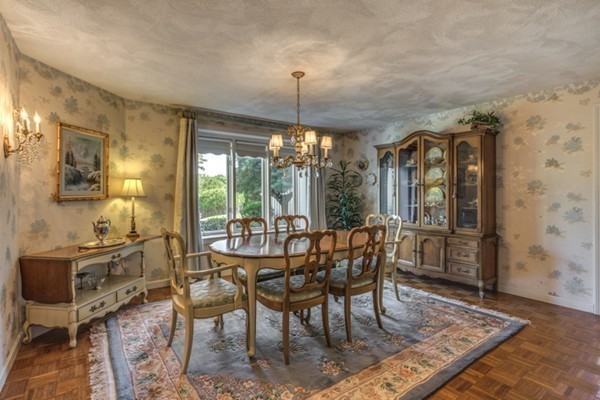 7 Simonds Road Winchester, MA 01890 - Photo 11 of 22 Gallery Image 11