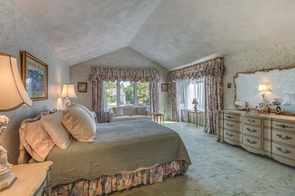 7 Simonds Road Winchester, MA 01890 - Photo 12 of 22 Gallery Image 12