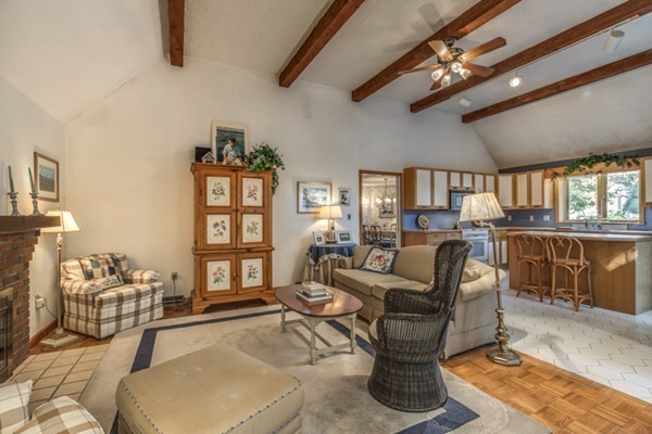 7 Simonds Road Winchester, MA 01890 - Photo 5 of 22 Gallery Image 5