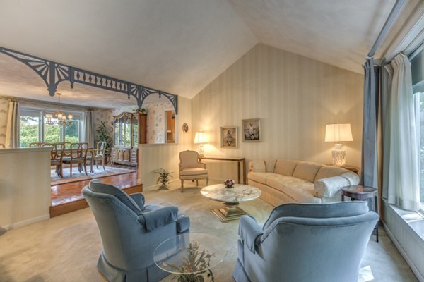 7 Simonds Road Winchester, MA 01890 - Photo 9 of 22 Gallery Image 9
