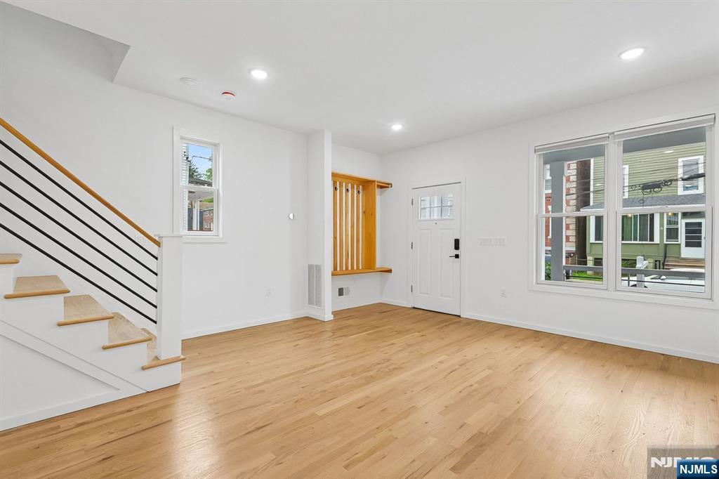 15 Wheeler Street, Unit A Montclair, NJ 07042 - Photo 4 of 26