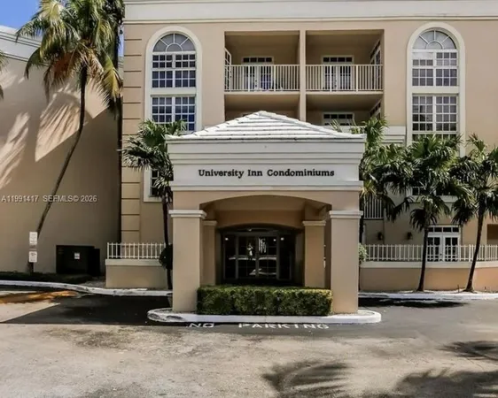 $3,000 | 1280 South Alhambra Circle, Unit 2210, Coral Gables, FL 33146