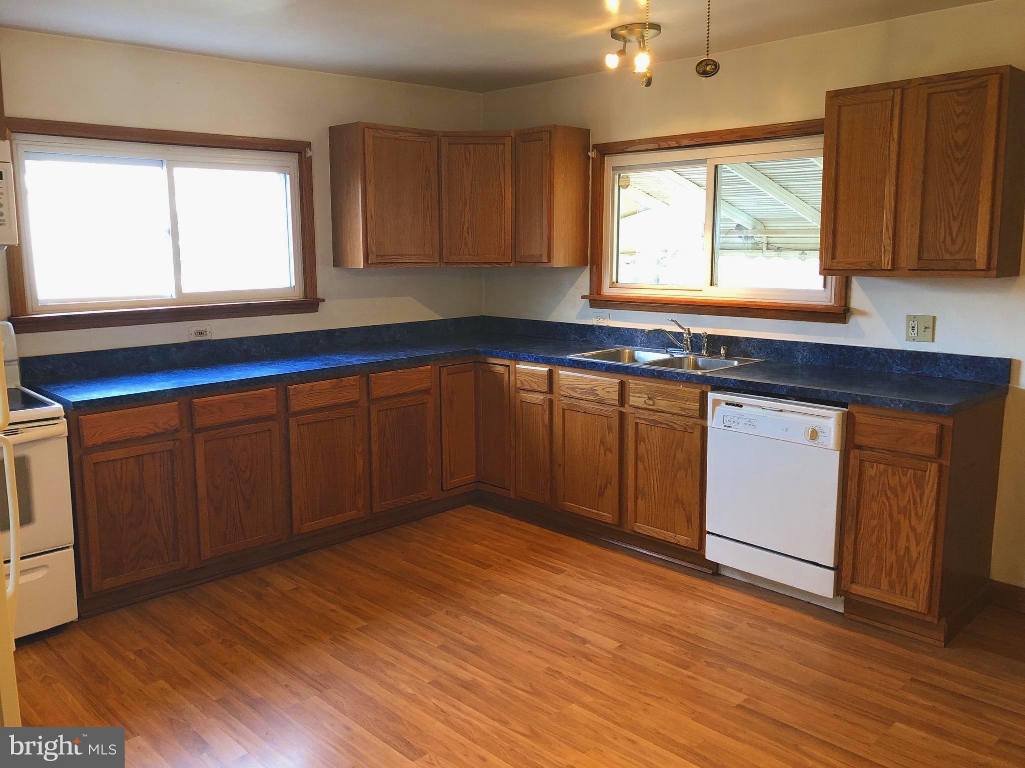 7641 Old Battle Grove Road Baltimore, MD 21222 - Photo 9 of 17 Kitchen