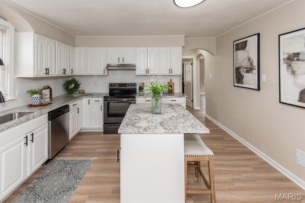 4048 Buckley Road Mehlville, MO 63125 - Photo 12 of 59