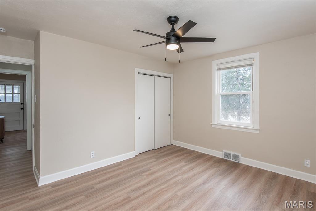 4048 Buckley Road Mehlville, MO 63125 - Photo 18 of 59