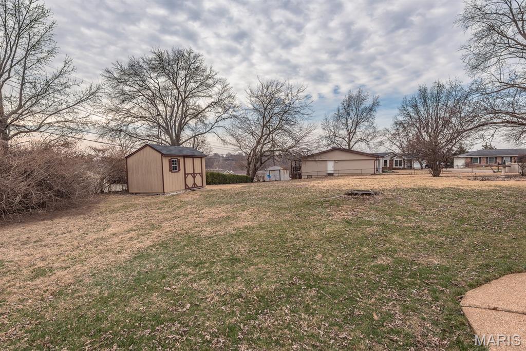 4048 Buckley Road Mehlville, MO 63125 - Photo 53 of 59