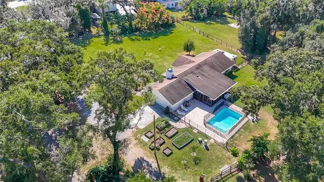 $599,000 | 3311 Mason Oaks Drive, Valrico, FL 33596