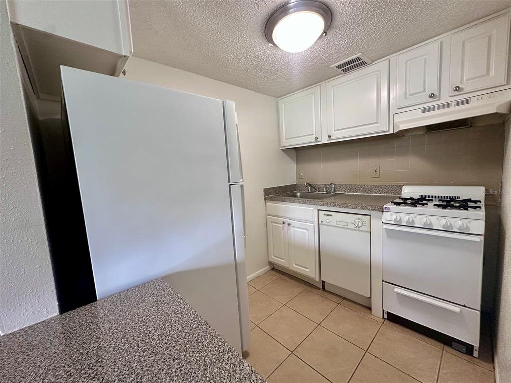 129 Blue Pointe Way, Unit 150 Altamonte Springs, FL 32701 - Photo 6 of 22