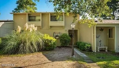 $175,000 | 52 Quarterdeck Townes, Unit TOWNES, New Bern, NC 28562
