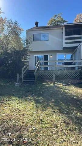 $175,000 | 52 Quarterdeck Townes, Unit TOWNES, New Bern, NC 28562