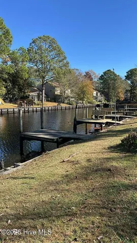 $175,000 | 52 Quarterdeck Townes, Unit TOWNES, New Bern, NC 28562