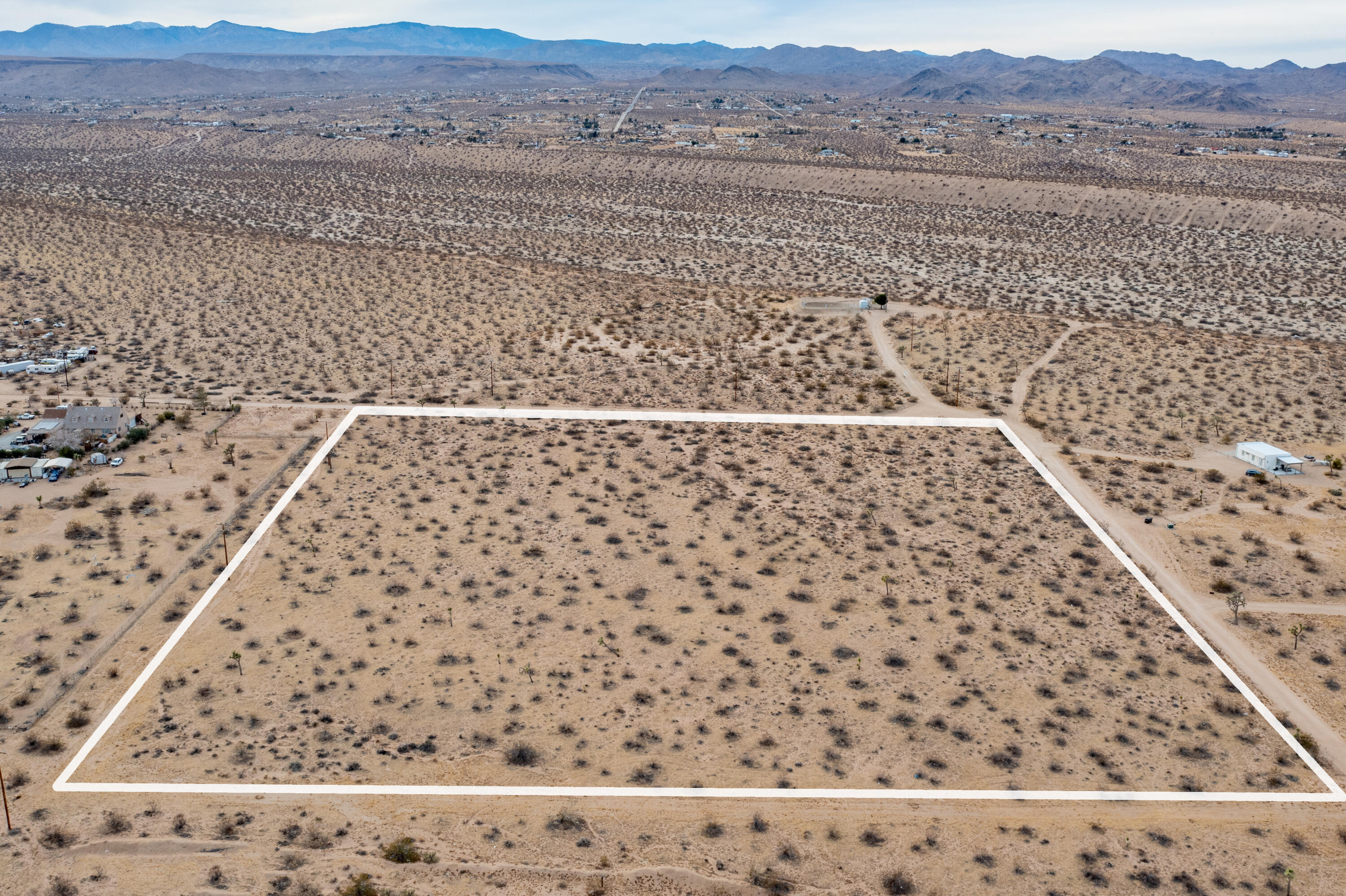 57755 Boo Lane Yucca Valley, CA 92284 - Photo 7 of 13 a view of bathroom