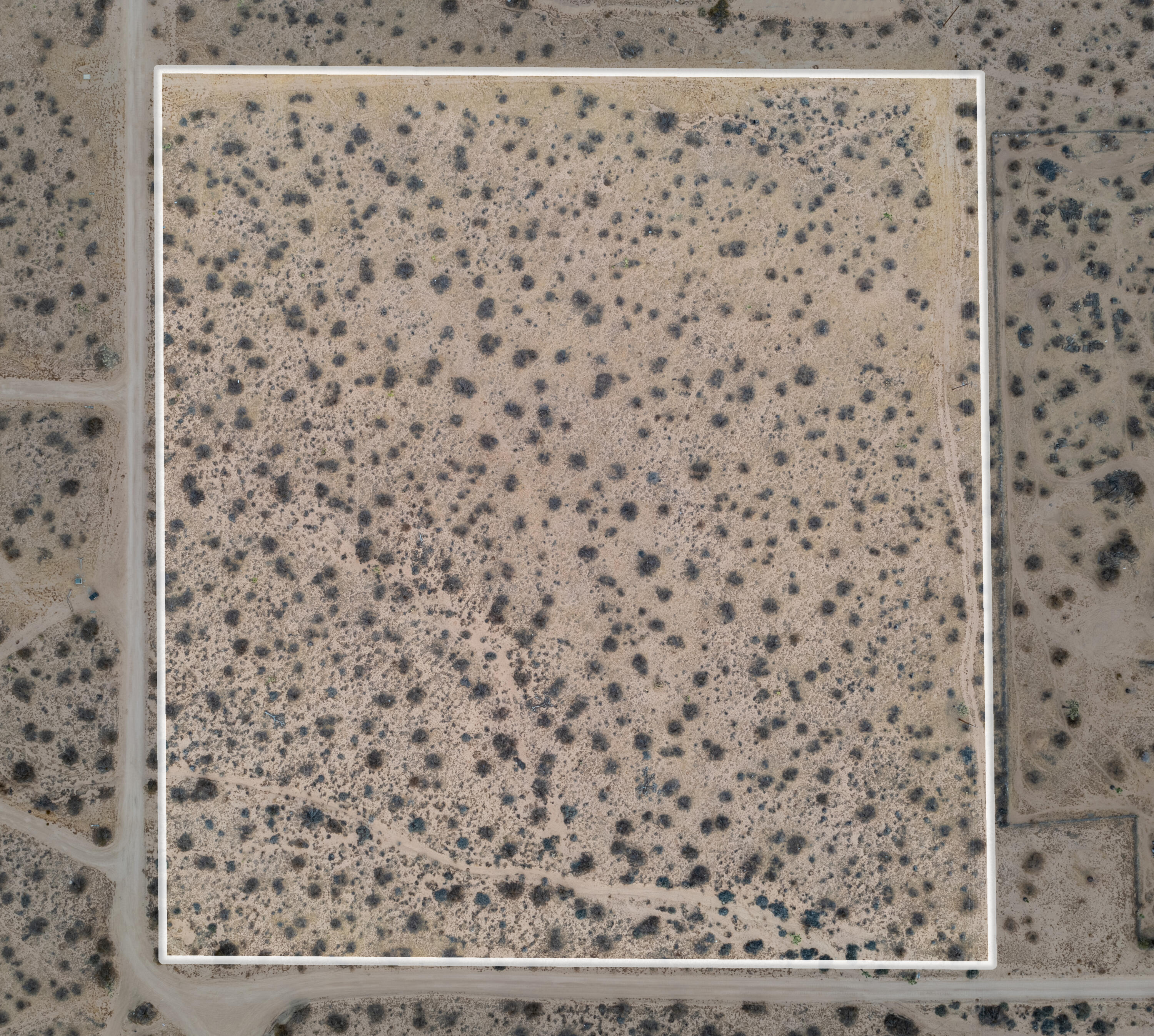 57755 Boo Lane Yucca Valley, CA 92284 - Photo 9 of 13 a bathroom with a shower curtain