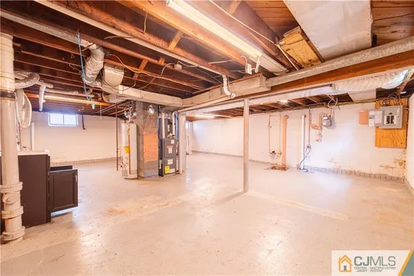 a view of a garage