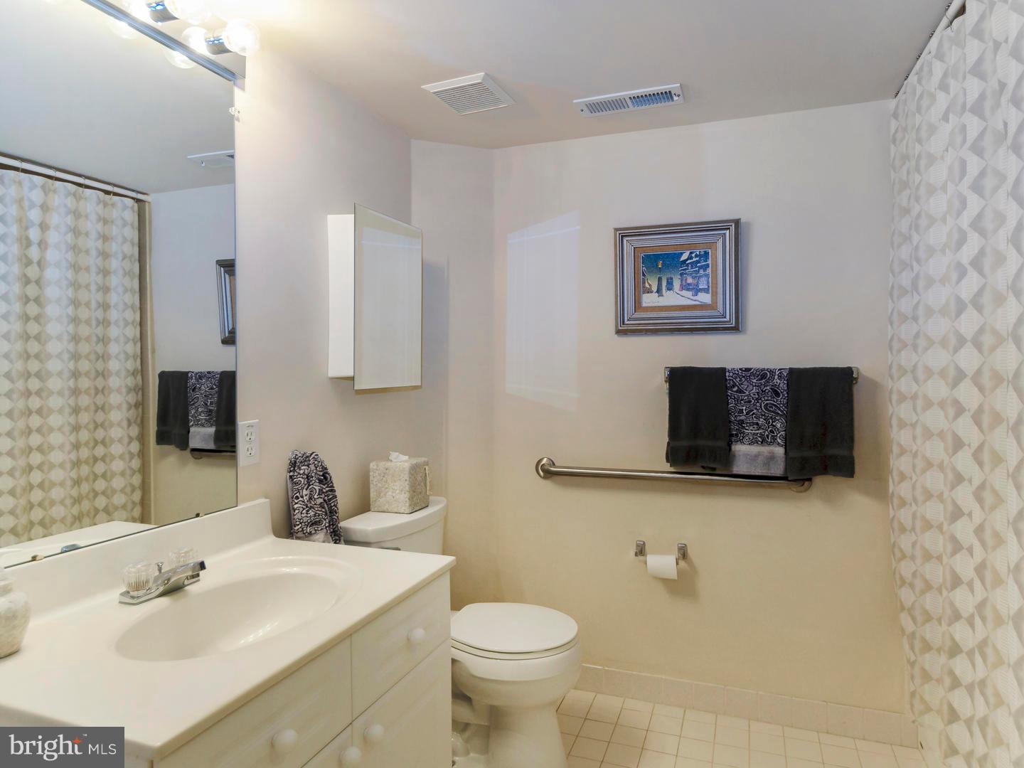 9200 Blue Grass Road, Unit H187 Philadelphia, PA 19114 - Photo 13 of 27 Gallery Image 13