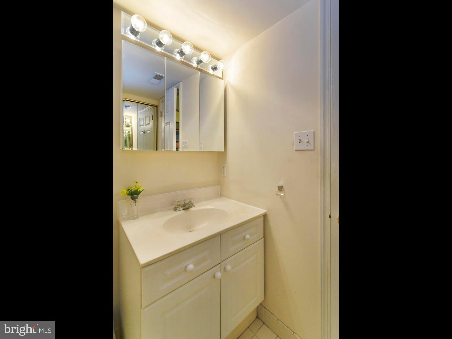 9200 Blue Grass Road, Unit H187 Philadelphia, PA 19114 - Photo 18 of 27 Gallery Image 18