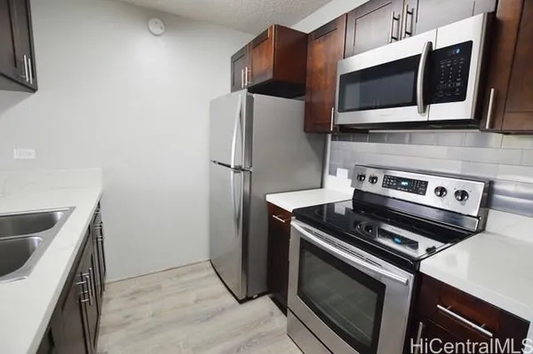 $2,450 | 98-500 Koauka Loop, Unit 6D, Aiea, HI 96701