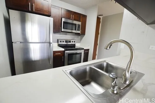 $2,450 | 98-500 Koauka Loop, Unit 6D, Aiea, HI 96701
