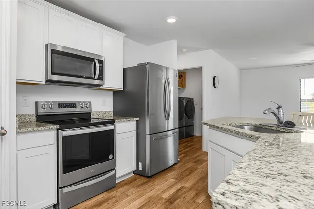 $2,100 | 839 Yellow Bird Drive, Fort Myers, FL 33913