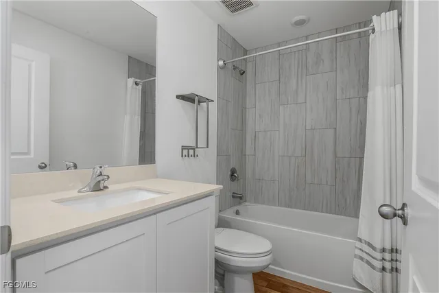 $2,100 | 839 Yellow Bird Drive, Fort Myers, FL 33913