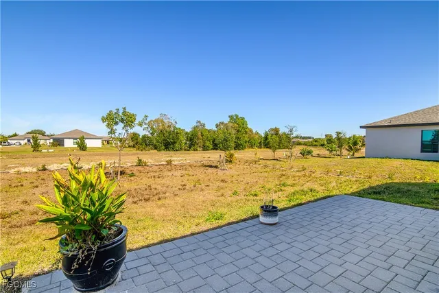 $2,100 | 839 Yellow Bird Drive, Fort Myers, FL 33913