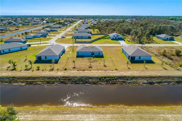 $2,100 | 839 Yellow Bird Drive, Fort Myers, FL 33913