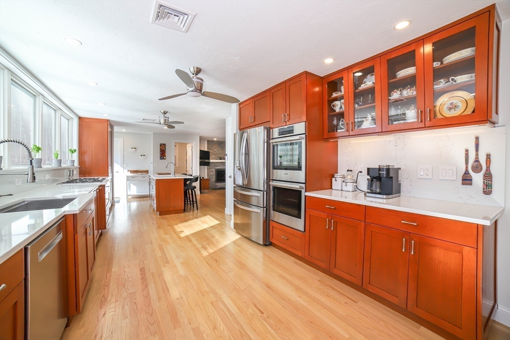 32 S Road Holden, MA 01520 - Photo 12 of 34 Gallery Image 12
