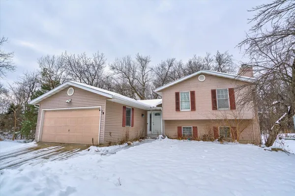 $450,000 | 14 Sedona Court, Madison, WI 53719
