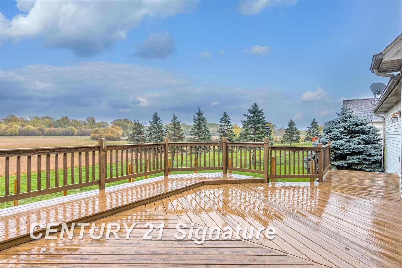 7622 North River Road Freeland, MI 48623 - Photo 32 of 35