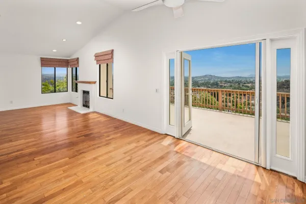 $729,000 | 2033 Fiesta Glen, Escondido, CA 92027
