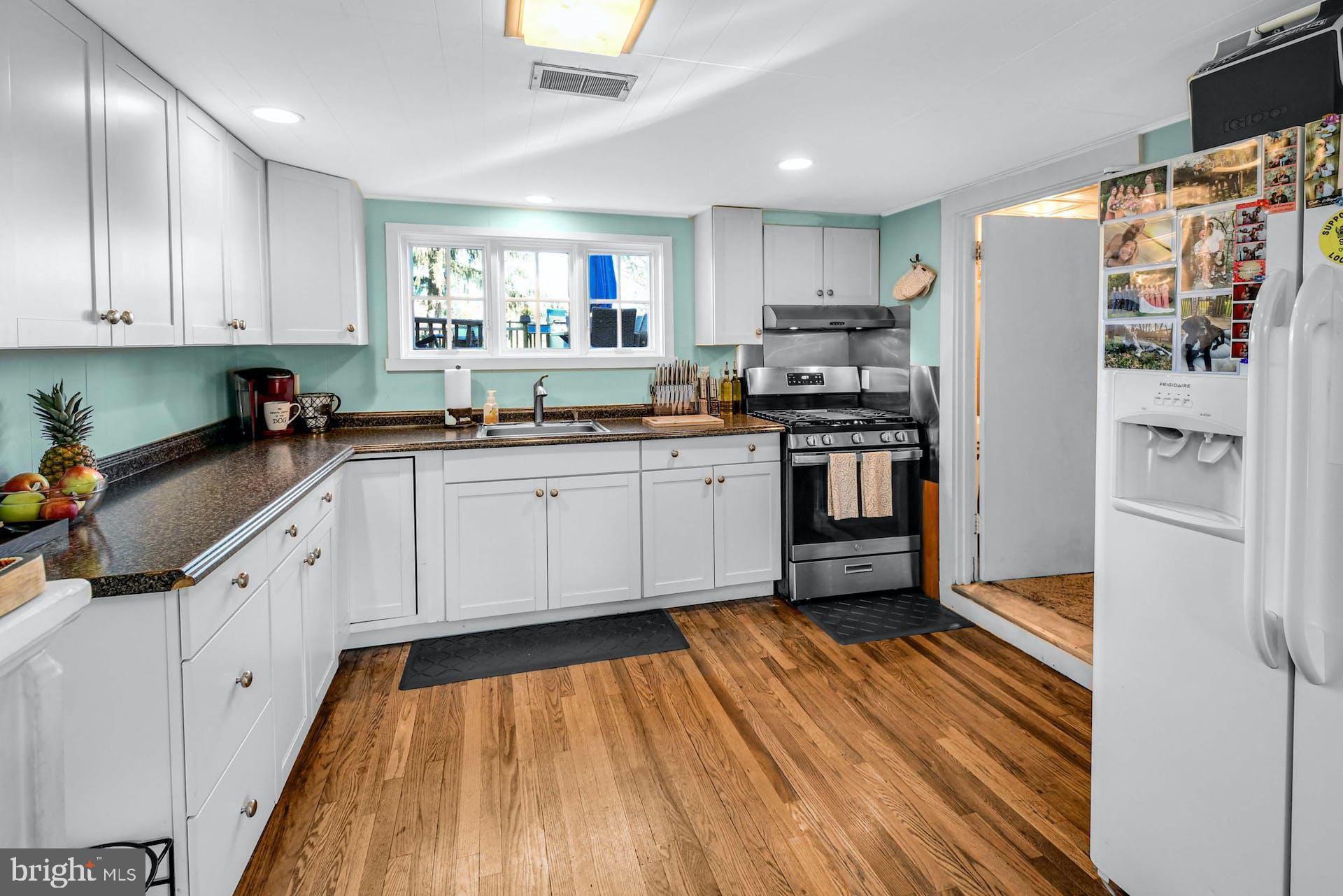 1315 Pineville Road New Hope, PA 18938 - Photo 29 of 58 Guest Kitchen